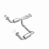 MagnaFlow DF Catalytic Conv OEM 2005 GMC Sierra/Chevrolet Silverado 1500/Cadillac Escalade Underbody - 4551419