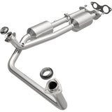 MagnaFlow Converter Direct Fit California Grade 96-00 GM Tahoe/Yukon/Escalade 5.7L - 4451453