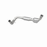 MagnaFlow Direct Fit Catalytic Converter 97-98 Ford Trucks 5.4L - 447129