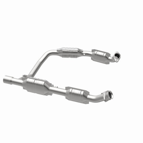 MagnaFlow Direct Fit Catalytic Converter 06 Ford E350 Van 5.4L - 458041