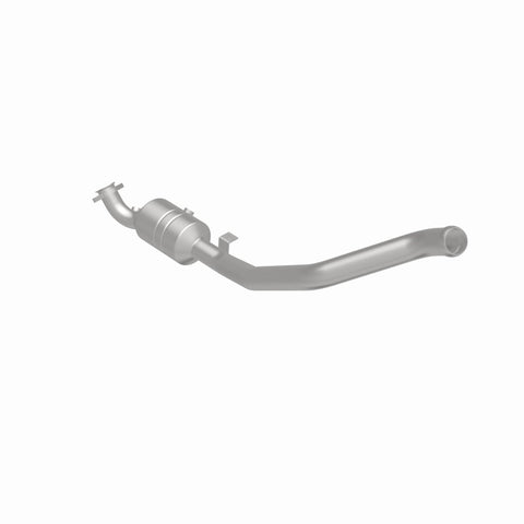 MagnaFlow Direct Fit Catalytic Converter 2006-2011 R350 3.5 L Underbody - 52178