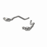 MagnaFlow Conv D/F 05- 300C/Magnum 5.7 w/cats - 16421