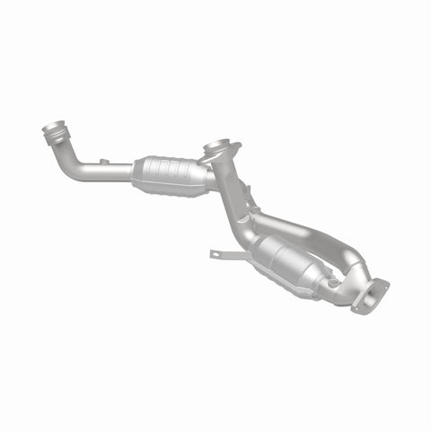 MagnaFlow Direct Fit Catalytic Converter 96-99 Taurus 3.4L Front C - 23533