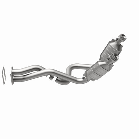 MagnaFlow Direct Fit Catalytic Converter 05-07 Ford F250/F350 5.4L - 49911