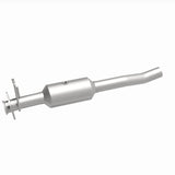 MagnaFlow 16-19 Ford F-650 V10 6.8L Underbody Direct Fit Catalytic Converter - 280445