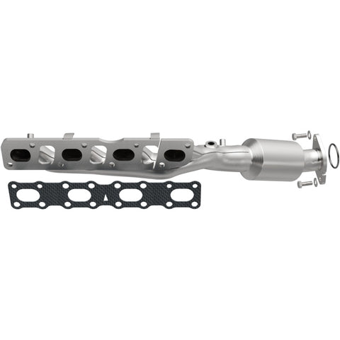MagnaFlow Direct Fit Catalytic Converter Infiniti/Nissan Truck 8 5.6L P/S Manifold (49 State) - 50381