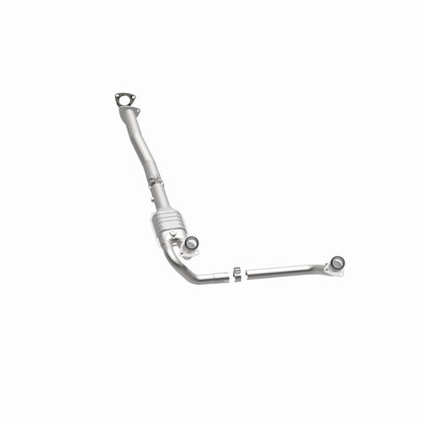 MagnaFlow Direct Fit Catalytic Converter GM 1500/2500/3500 Van 96-97 - 23414