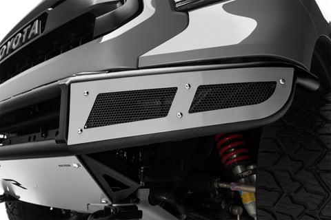 N-Fab M-RDS Front Bumper 15-17 Chevy Colorado - Tex. Black w/Silver Skid Plate - G151MRDS-TX