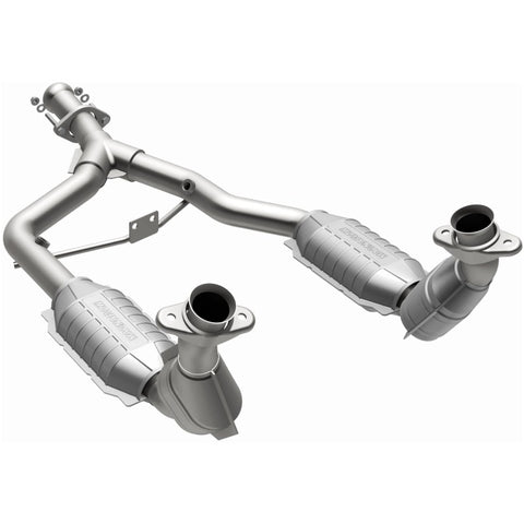 MagnaFlow Direct Fit Catalytic Converter 96-98 Ford Mustang 3.8L - 93344