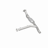 MagnaFlow Direct Fit Catalytic Converter 97-98 Ford Trucks 4.6L - 447178