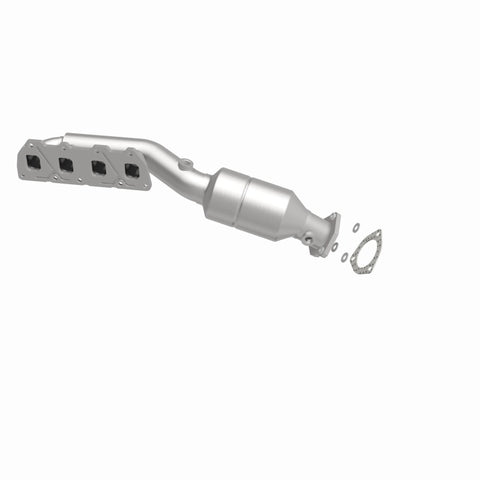 MagnaFlow Direct Fit Catalytic Converter 02-04 Volkswagen Passat 4.0L - 452796