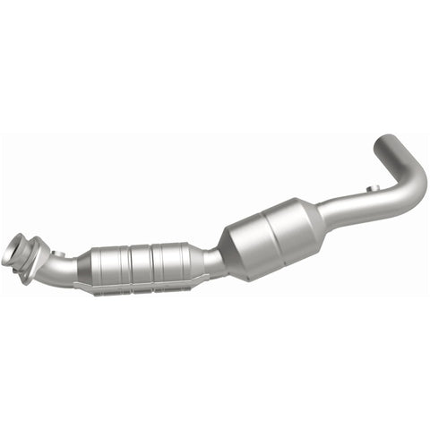MagnaFlow Direct Fit Catalytic Converter 05-07 Ford E150 4.6L Driver Side - 24310