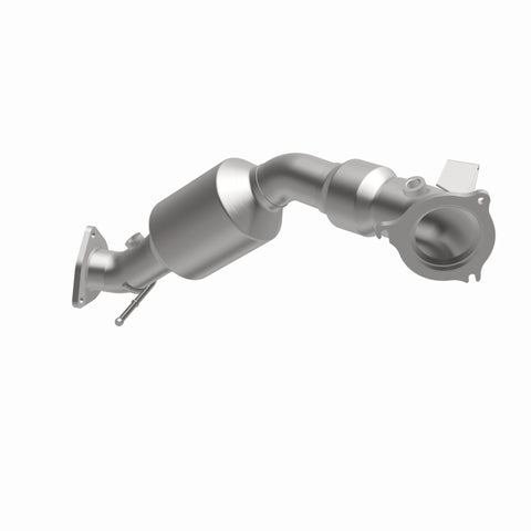 MagnaFlow 13-15 Land Rover LR2 2.0L CARB Compliant Direct Fit Catalytic Converter - 5551537