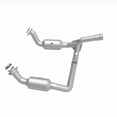 MagnaFlow 19-20 GMC Sierra 1500 Single Underbody 4.3L/5.3L Direct Fit Catalytic Converter - 280656