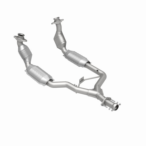 MagnaFlow Direct Fit Catalytic Converter 96-98 Ford Mustang 3.8L - 444064