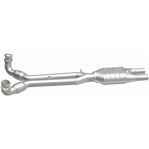 MagnaFlow Direct Fit Catalytic Converter 81-86 Alfa Romeo GTV6 2.5L - 23097