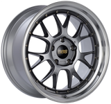 BBS LM-R 19x9.5 5x130 ET40 CB71.6 Diamond Black Center Diamond Cut Lip Wheel - LM311DBPK
