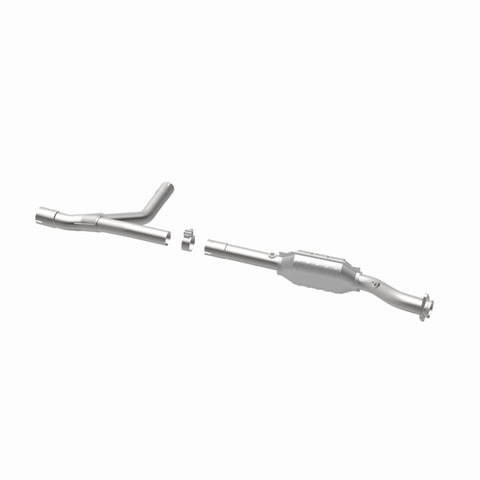 MagnaFlow Direct Fit Catalytic Converter 04-05 Dodge Ram 1500 Pickup 5.7L P/S - 93403