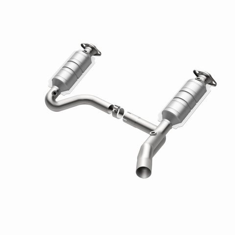 MagnaFlow Conv DF RAIDER- 2006 8 4.7L OEM - 49463