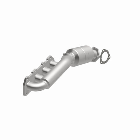 MagnaFlow Direct Fit Catalytic Converter 02-04 VW Passat 4.0L - 51197