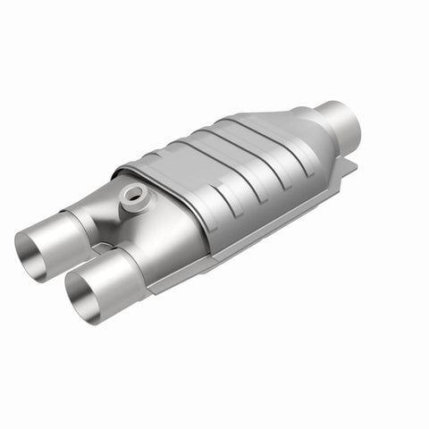 MagnaFlow Universal Catalytic Converter 2/3 D/S Single O2 Boss - 94047