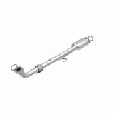 MagnaFlow Direct Fit Catalytic Converter 10-11 Toyota Camry 2.5L - 24435