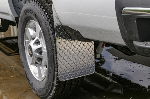 Dee Zee Universal Flaps Brite-Tread Universal 11x19 Notched (Blk) - DZ1808