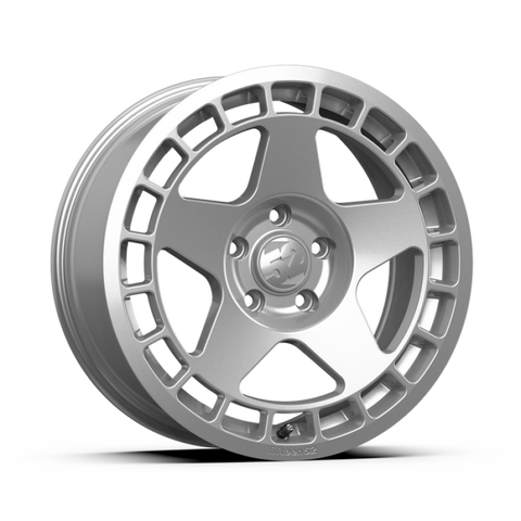 Fifteen52 Turbomac 17x7.5 +30 73.10mm Center Bore Speed Silver Wheel - TURSS-77540+30