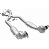 MagnaFlow Direct Fit Catalytic Converter 96-98 4.6L *California* - 441112
