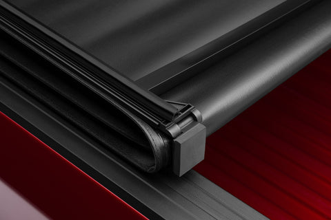 Lund 19-23 Chevrolet Silverado 1500 6.5ft Bed Genesis Tri-Fold Tonneau - Black - 950293